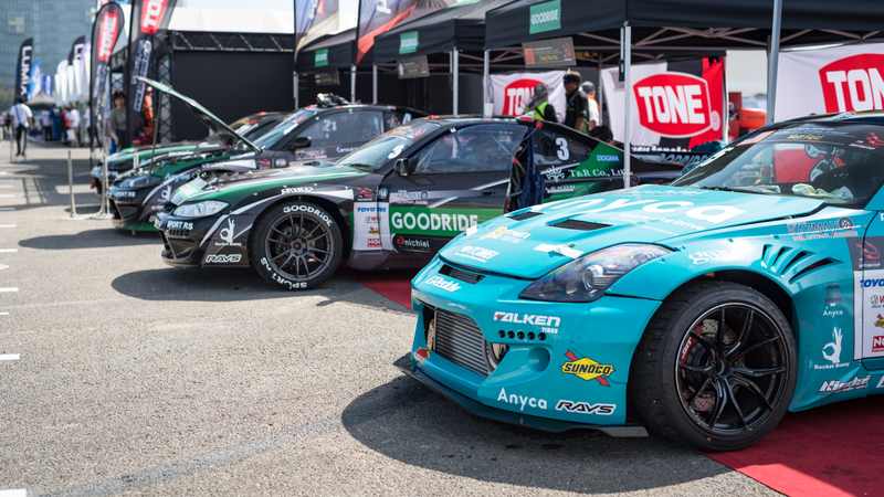 Illustration for article titled This Is What It Looks Like When Drifting Hits The Big Leagues In Japan